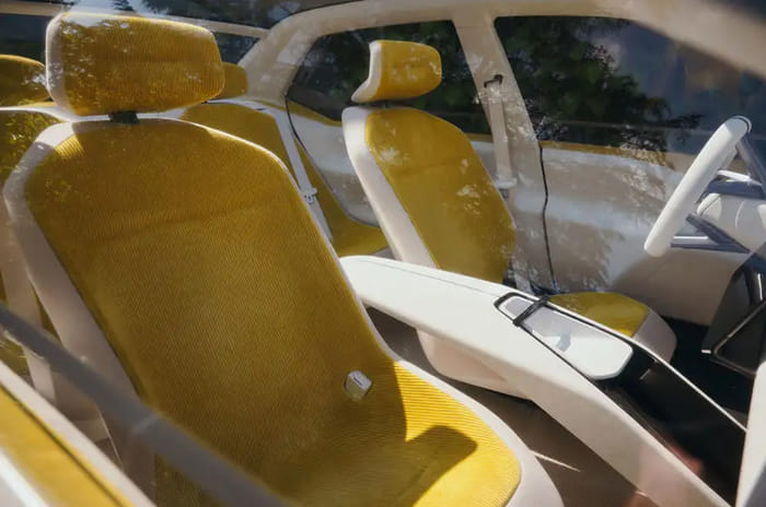 BMW previews future EVs with Vision Neue Klasse concept